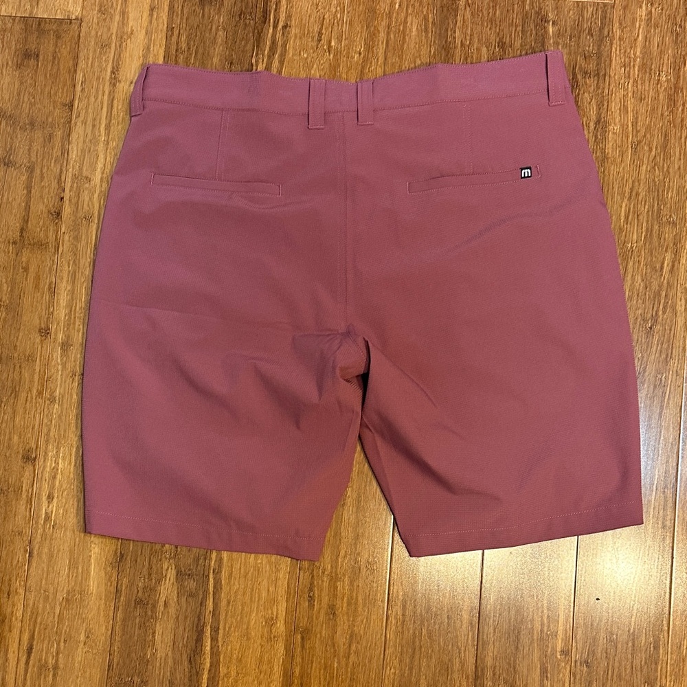 LAST CHANCE: Travis Mathew Dusty Mauve Flat Front Shorts - Picture 3 of 4
